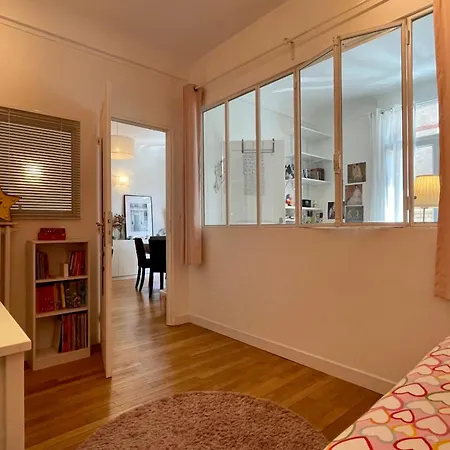 Spacious Family Nest Facing Square Des Epinette Apartment Paris