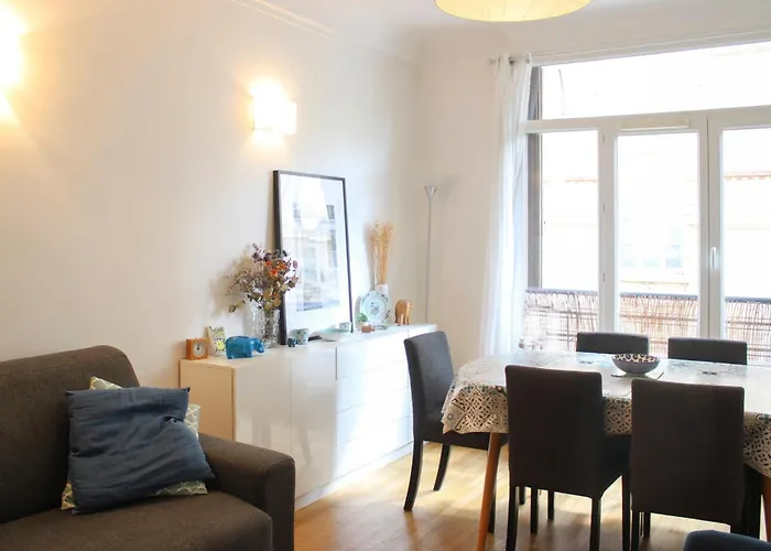 Apartmán Spacious Family Nest Facing Square Des Epinette