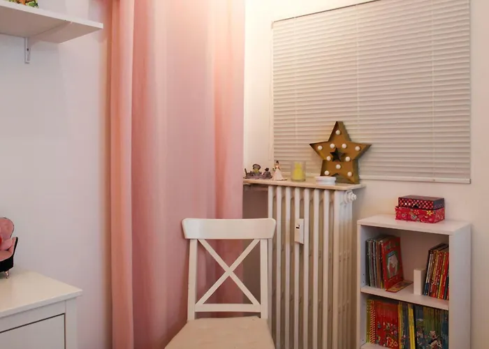Apartmán Spacious Family Nest Facing Square Des Epinette *