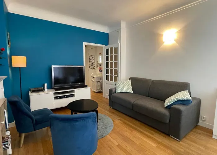 Apartmán Spacious Family Nest Facing Square Des Epinette *