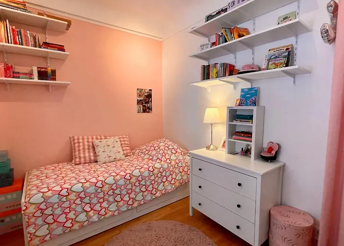 Apartmán Spacious Family Nest Facing Square Des Epinette